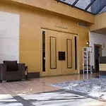 Zenit Hall 88 4*