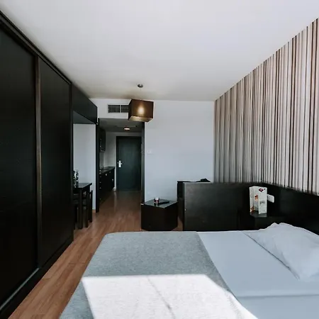 Aparthotel Zenit Hall 88 Salamanca