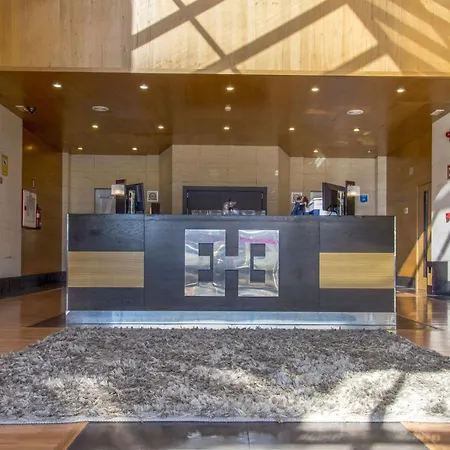 Zenit Hall 88 Aparthotel Salamanka