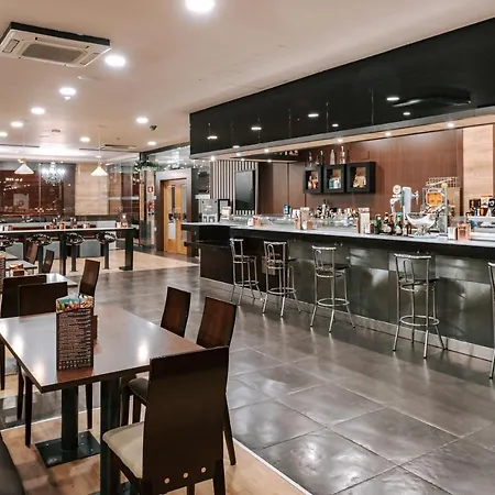 شقة فندقية Zenit Hall 88 4*