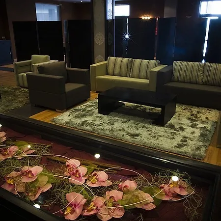 شقة فندقية Zenit Hall 88 4*