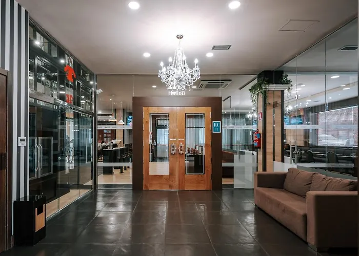 Zenit Hall 88 公寓式酒店 萨拉曼卡