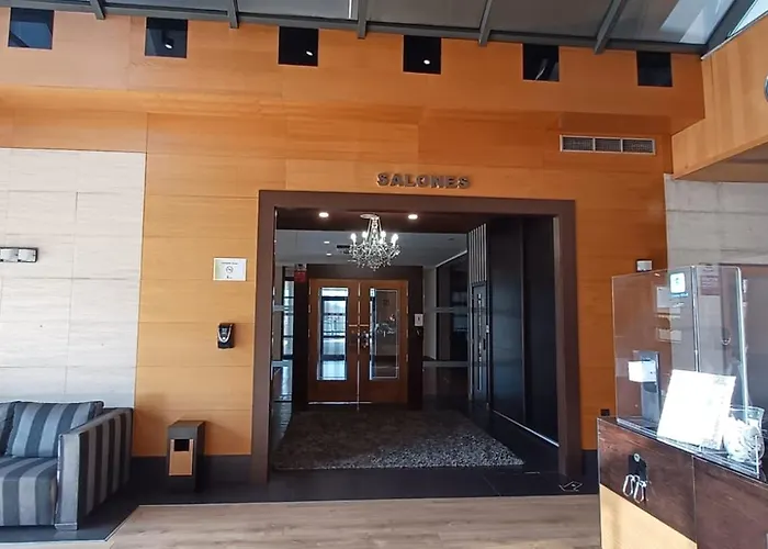 Zenit Hall 88 公寓式酒店 萨拉曼卡