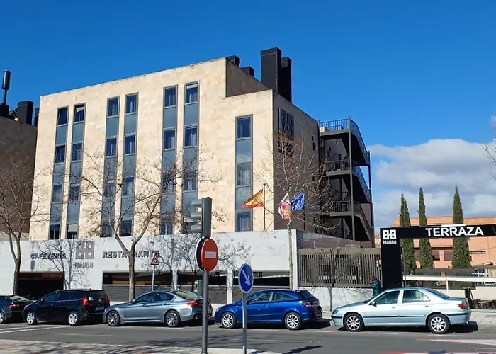 Zenit Hall 88 아파트호텔 살라망카