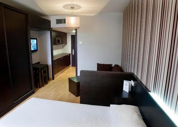 Zenit Hall 88 Apartmanhotel Salamanca