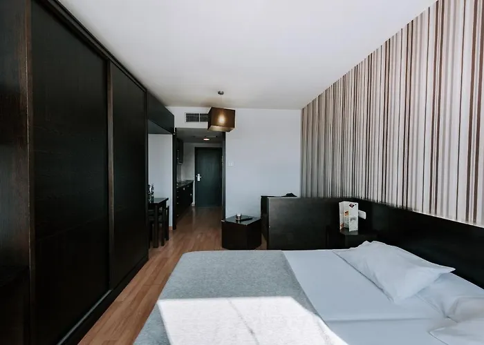 아파트호텔 Zenit Hall 88 살라망카